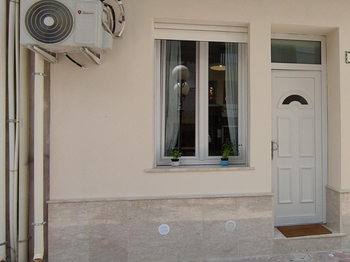 Casa Del Mare Sicilia Letojanni Villa Bagian luar foto